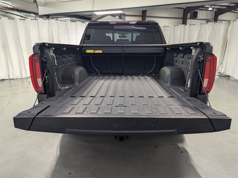 Used 2020 GMC Sierra 1500 SLT image 27