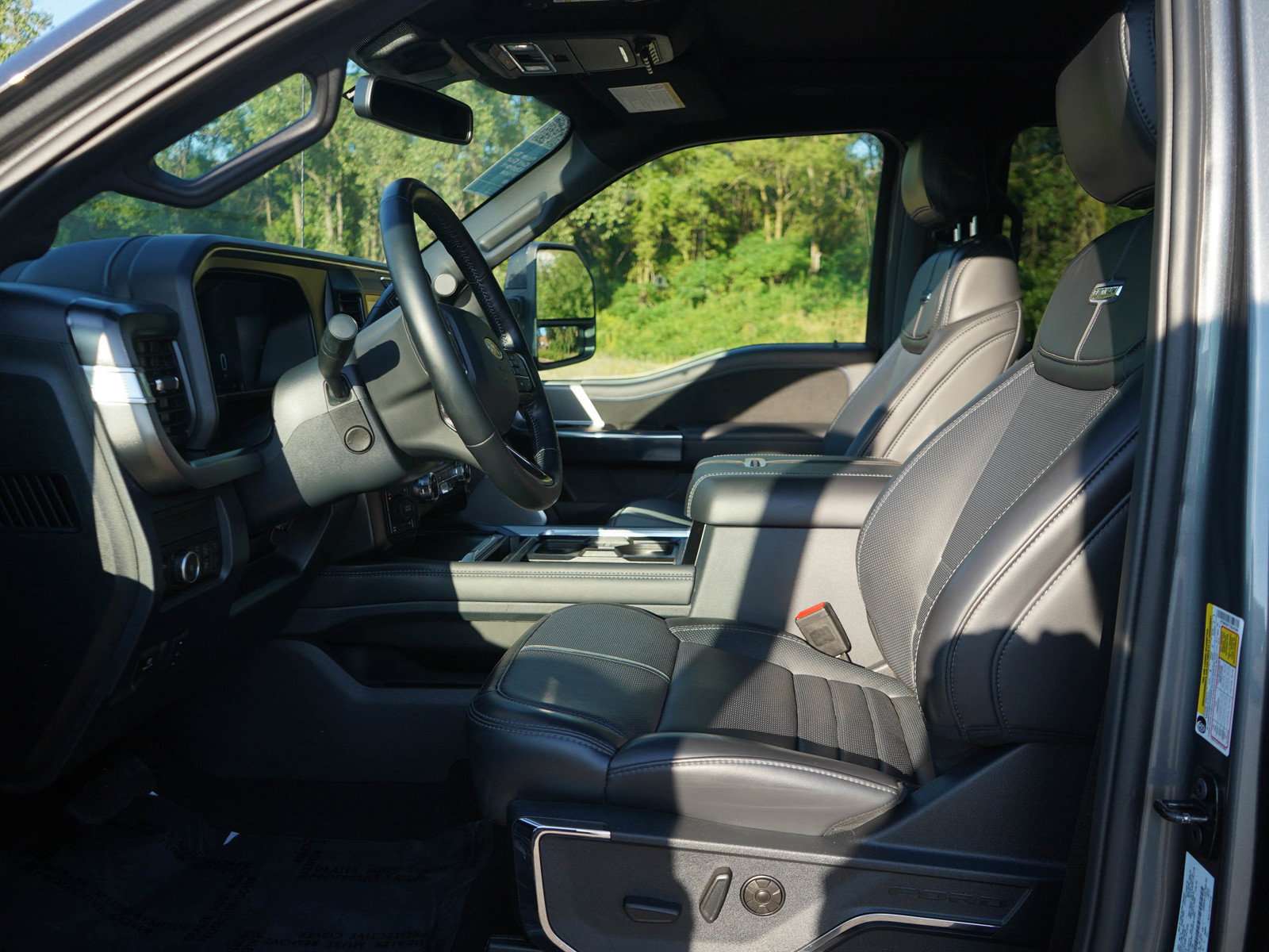 Used 2026 Ford F350 Platinum AWD/4WD image 27