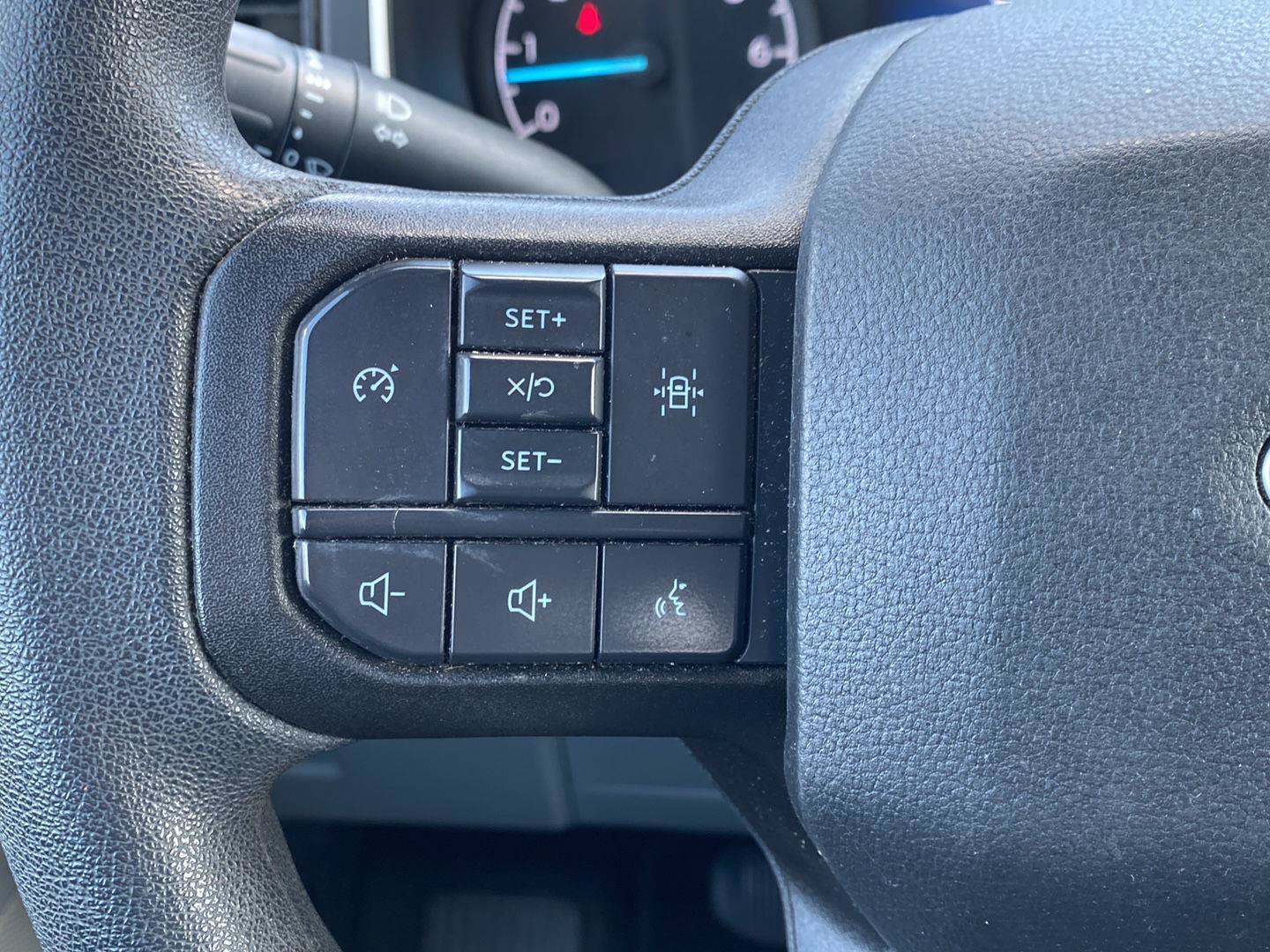 Used 2023 Ford F150 XLT AWD/4WD image 17