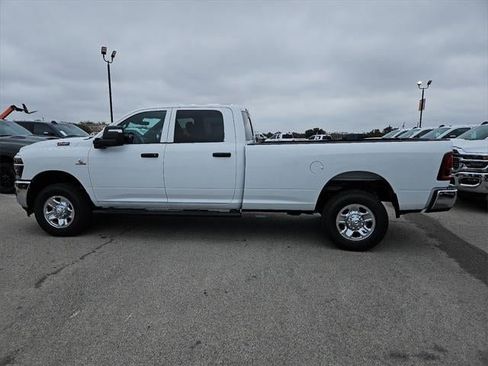 New 2026 RAM 2500 Tradesman image 32