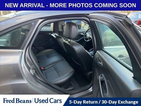 Used 2014 Ford Focus Titanium image 11