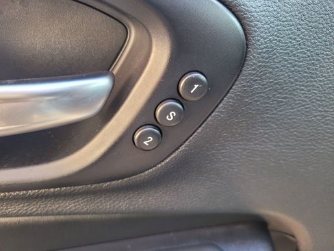 Used 2019 Jeep Cherokee High Altitude image 18