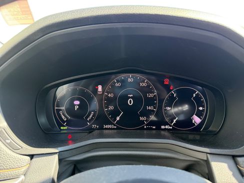 Certified 2024 MAZDA CX-90 Plug-In Hybrid w/ Preferred AWD/4WD image 11