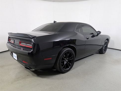 Used 2018 Dodge Challenger SXT Plus image 7