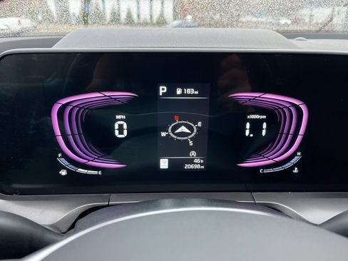 Certified 2024 Kia Telluride S w/ S Sunroof Package image 9