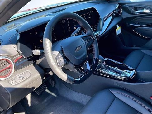 New 2026 Chevrolet Trax RS w/ Sunroof Package image 7