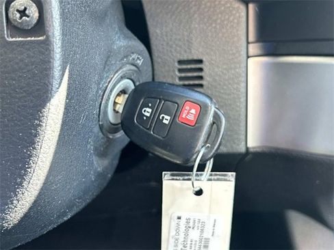 Used 2022 Toyota Tacoma SR image 25