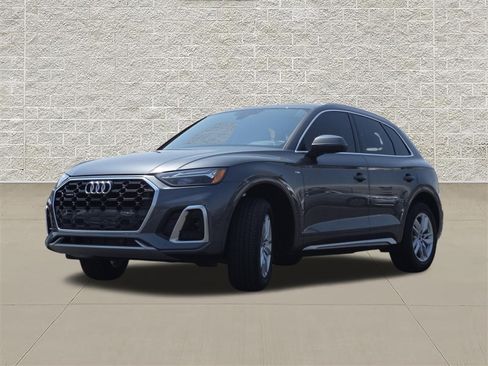 Certified 2023 Audi Q5 2.0T Premium AWD/4WD image 3