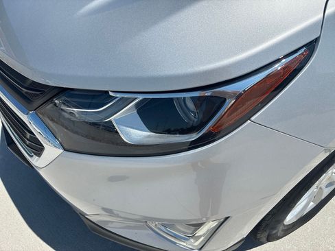 Used 2019 Chevrolet Equinox LT AWD/4WD image 11