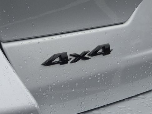 Used 2024 Jeep Grand Cherokee Altitude image 12