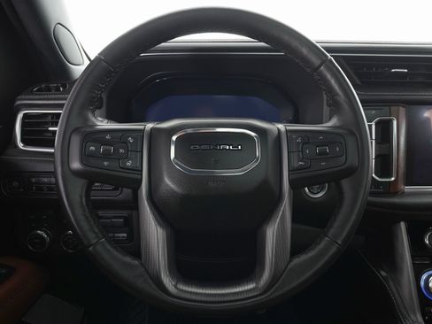 Used 2023 GMC Yukon Denali Ultimate image 21