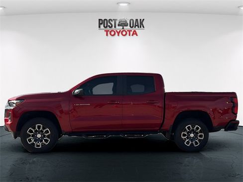 Used 2024 Chevrolet Colorado LT w/ LT Convenience Package III image 4