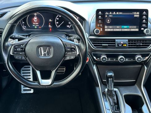 Used 2018 Honda Accord Sport image 15