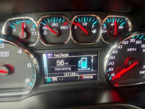 Used 2015 Chevrolet Suburban LT AWD/4WD image 11