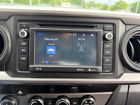 Used 2017 Toyota Tacoma SR5 w/ Tow Package AWD/4WD image 24