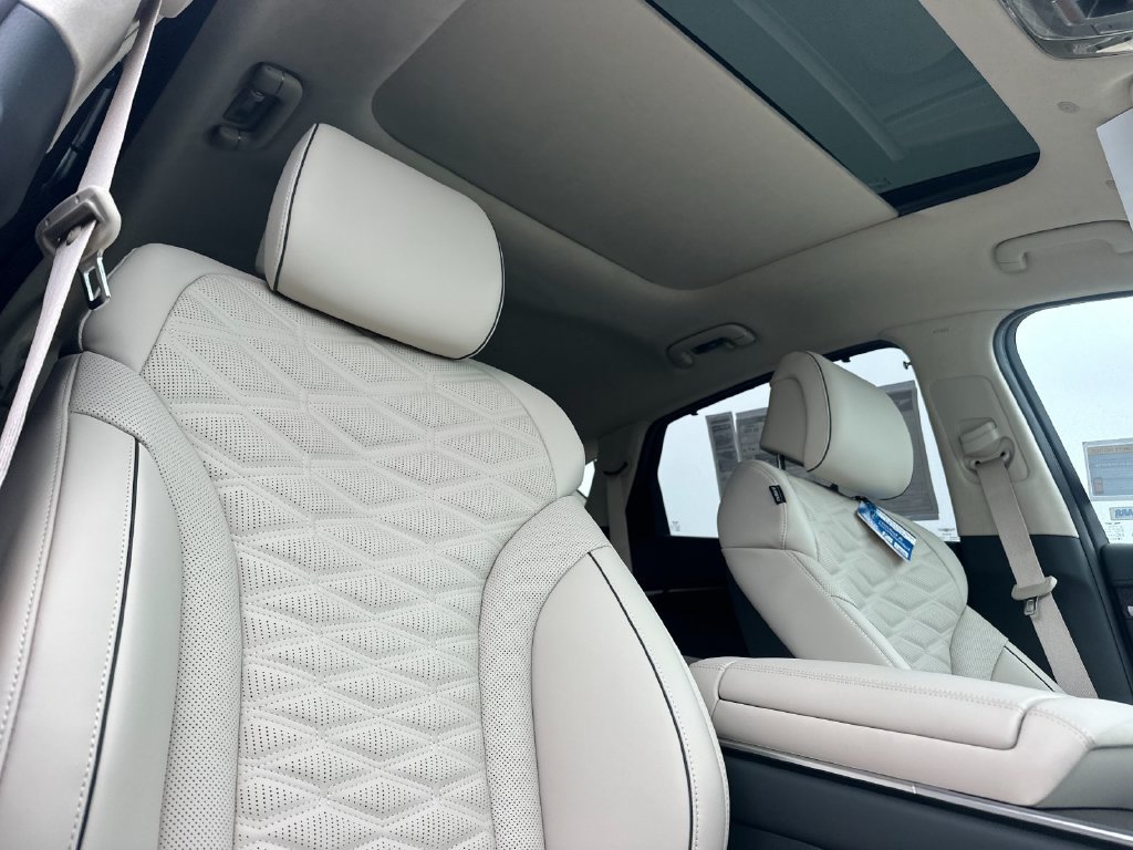 New 2026 Genesis GV80 3.5T e-SC AWD/4WD image 17