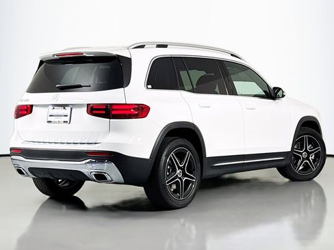 New 2026 Mercedes-Benz GLB 250 image 11