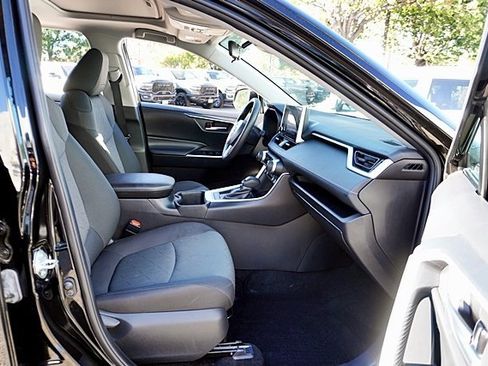 Used 2024 Toyota RAV4 XLE image 12