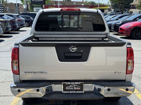 Used 2016 Nissan Frontier SV w/ SV Value Truck Package RWD image 8