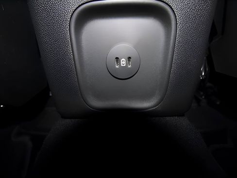 Used 2024 Ford Escape SE FWD image 18