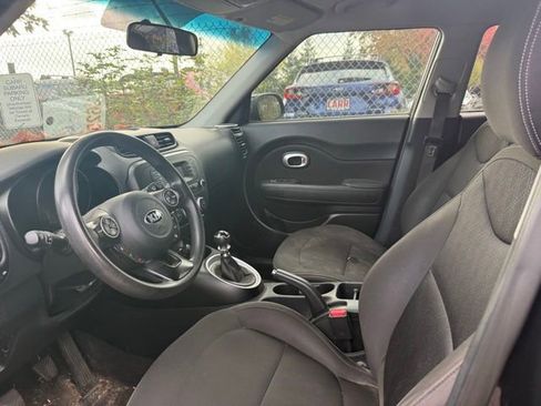 Used 2016 Kia Soul image 19