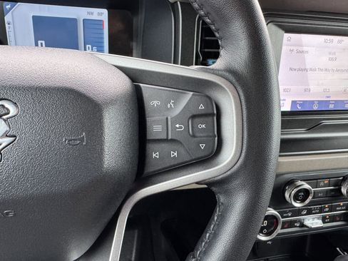 Used 2021 Ford Bronco Wildtrak image 18