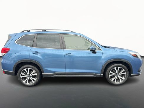 Used 2023 Subaru Forester Limited AWD/4WD image 2