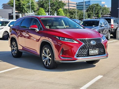 Used 2020 Lexus RX 350L FWD w/ Premium Package image 3