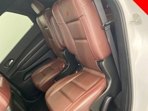 Used 2025 Dodge Durango GT AWD/4WD image 30