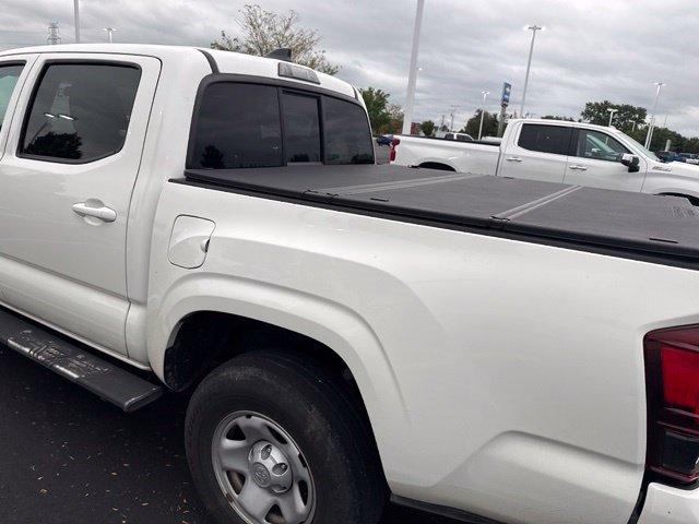 Used 2022 Toyota Tacoma SR AWD/4WD image 3