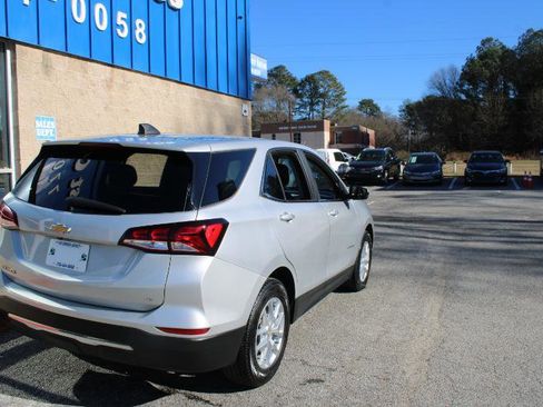 Used 2022 Chevrolet Equinox LT image 4
