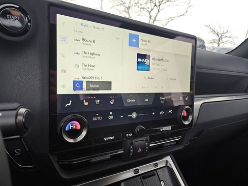 Used 2026 Lexus GX 550 w/ Accessory Package (2T) image 13