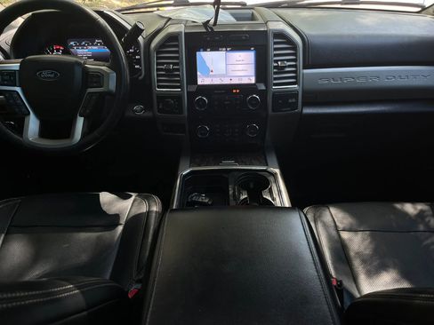 Used 2017 Ford F250 Lariat w/ Lariat Ultimate Package AWD/4WD image 24