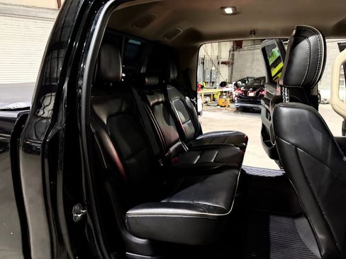 Used 2020 RAM 1500 Laramie AWD/4WD image 23