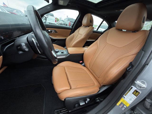 Used 2023 BMW 330e xDrive AWD/4WD image 27