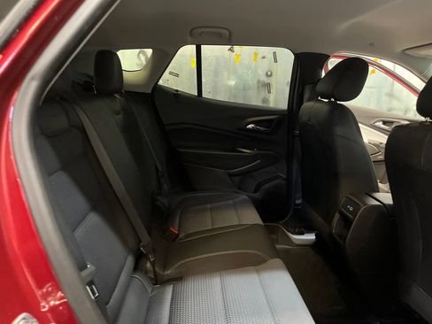 Used 2024 Chevrolet Trax LT w/ Driver Confidence Package FWD image 26