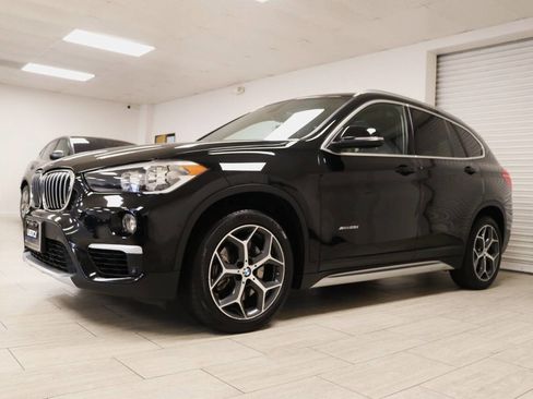 Used 2018 BMW X1 xDrive28i w/ Convenience Package AWD/4WD image 3