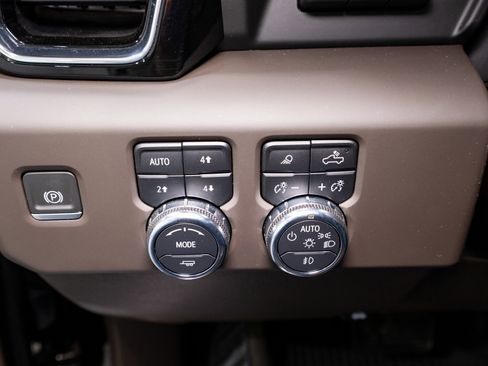 Used 2023 GMC Sierra 1500 Denali image 35