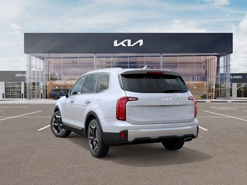 New 2025 Kia Telluride S image 4