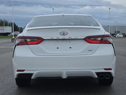 Used 2023 Toyota Camry SE FWD image 14