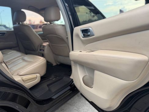 Used 2017 Nissan Pathfinder SL FWD image 21
