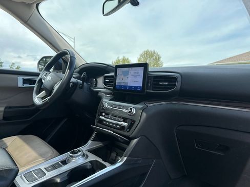 Used 2020 Ford Explorer Limited w/ Class III Trailer Tow Package RWD image 27