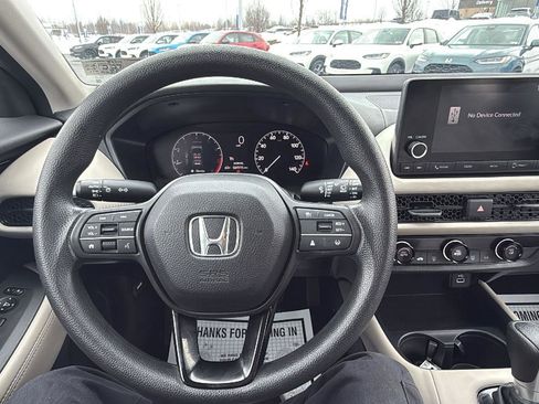 Used 2023 Honda HR-V LX image 29