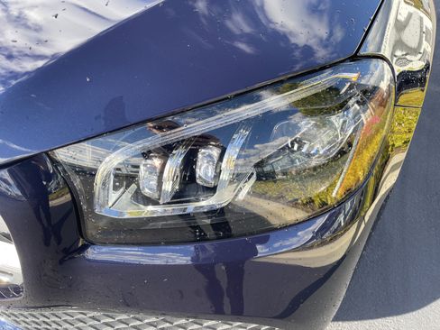 Certified 2022 Mercedes-Benz GLS 450 4MATIC image 6