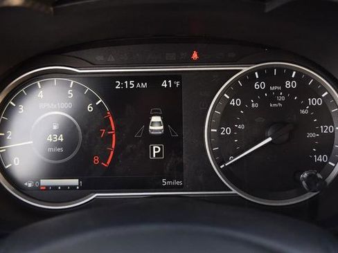 New 2025 Nissan Versa SV image 11