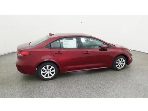 Used 2026 Toyota Corolla LE FWD image 12