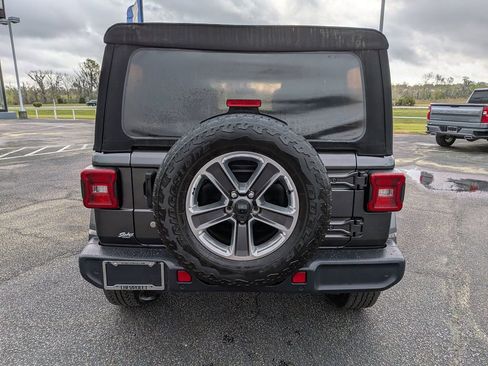Used 2020 Jeep Wrangler Unlimited Sahara w/ Safety Group image 6