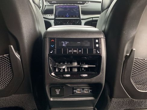 Used 2021 Jeep Grand Cherokee L Limited AWD/4WD image 33