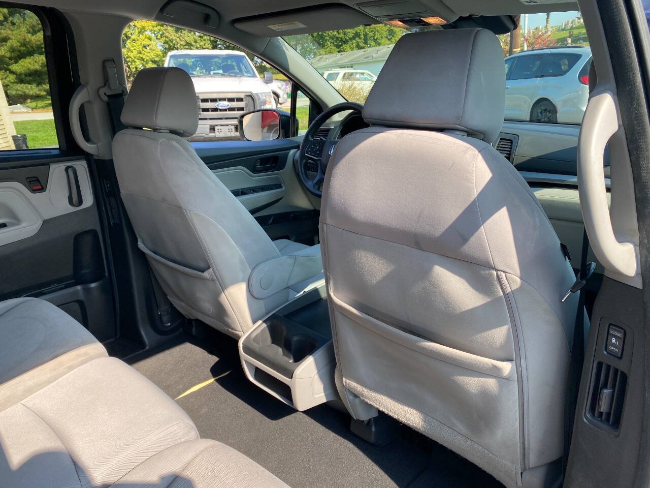Used 2018 Honda Odyssey EX image 29