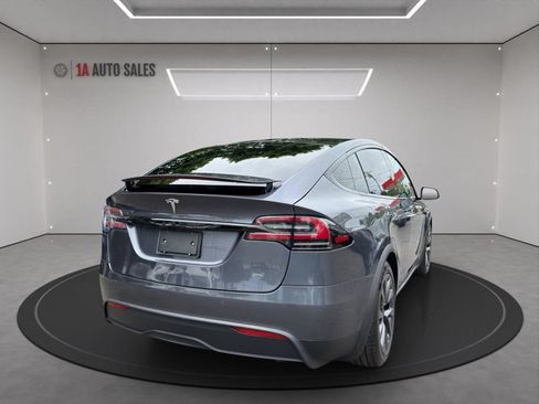 Used 2023 Tesla Model X AWD/4WD image 5